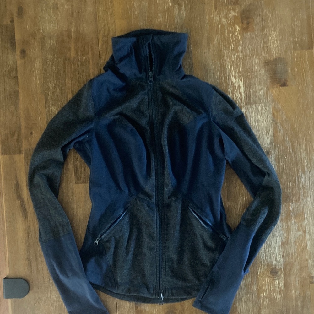 Zella athletic wear long sleeve GUC Size:XS